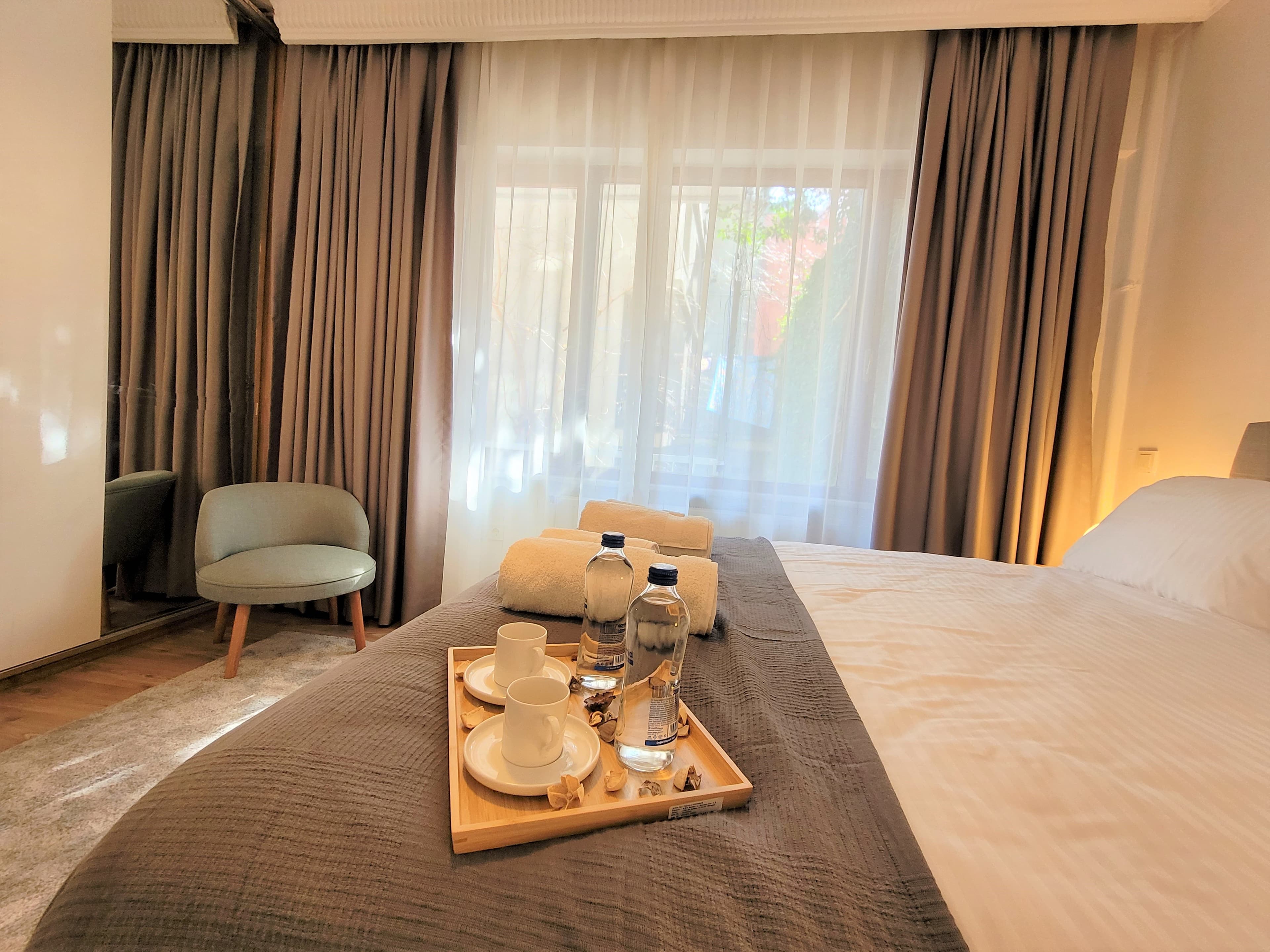 Cihangir 3BR Apt Stylish & Central - Image 10