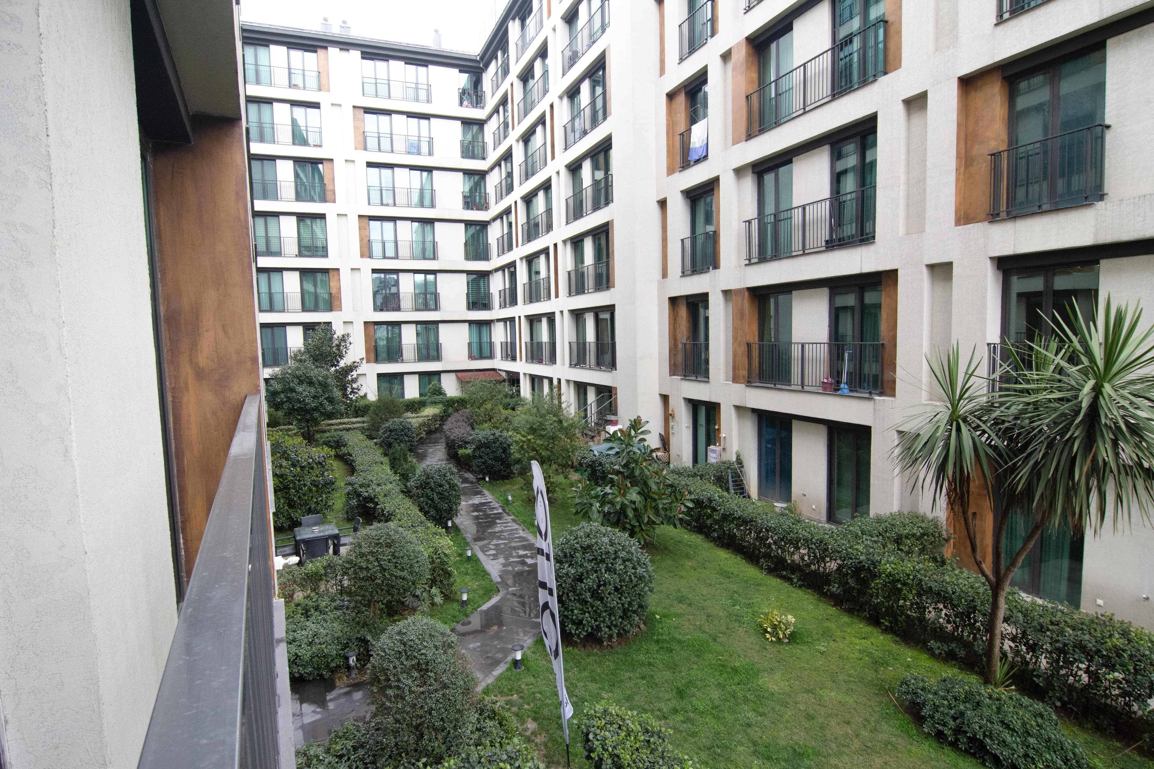 Modern & Cozy 1Bdr in Vibrant Beyoğlu، شقة مفروشة في Beyoğlu, Istanbul — image 25
