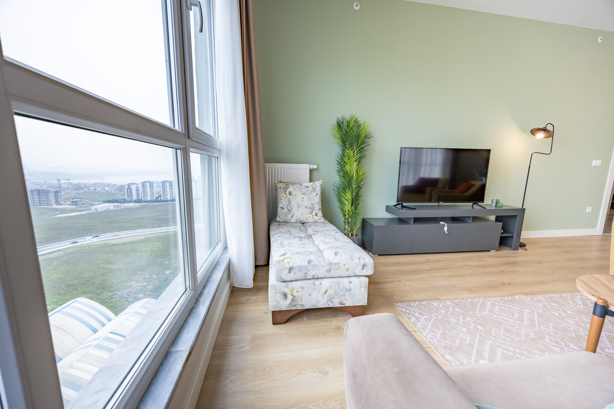 Bright & Modern 2BR Apartment Perfect for Families — image 14