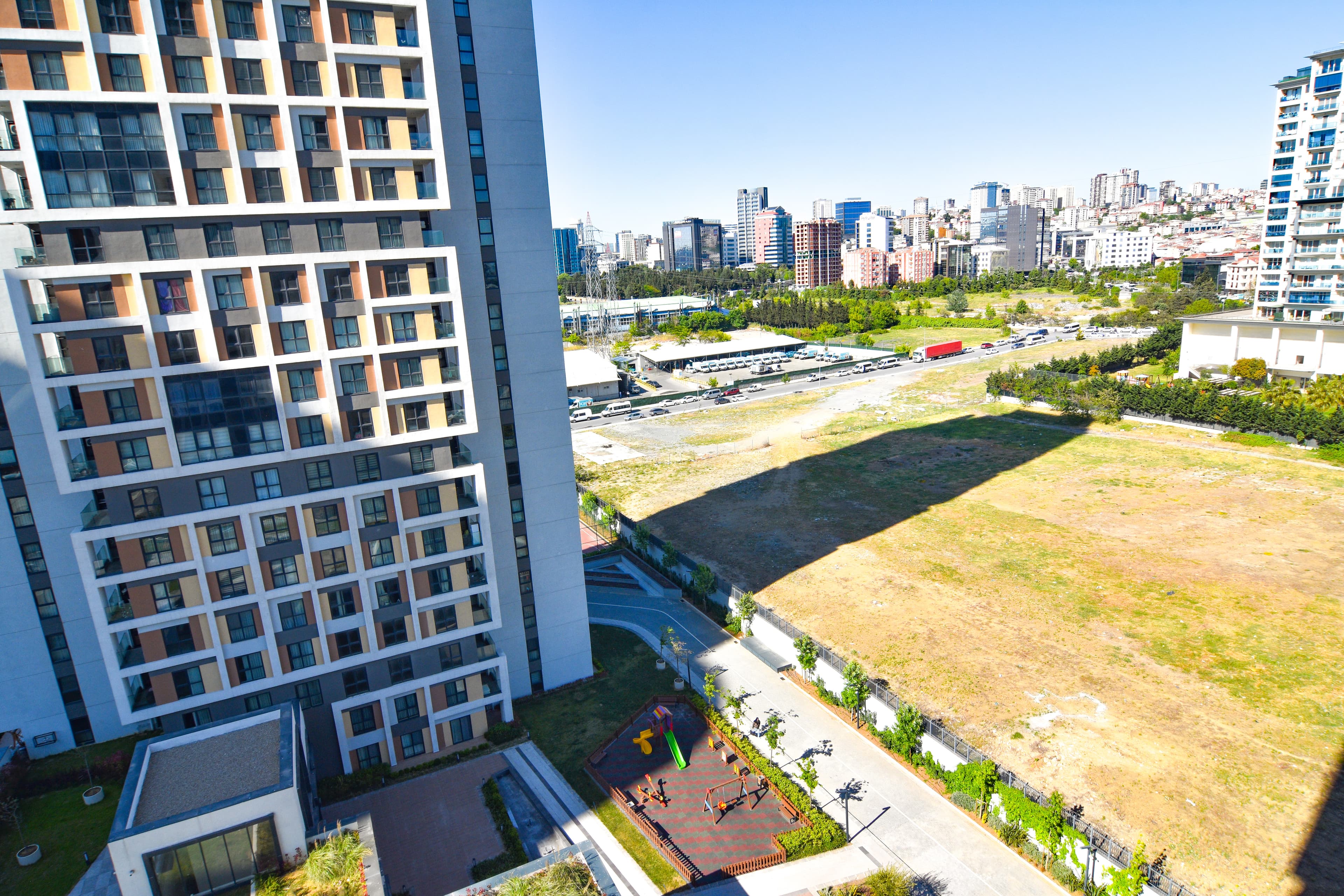 Atemberaubende Aussicht – entspannende, brandneue Wohnung, möbliertes Apartment in Bağcılar, Istanbul — image 28