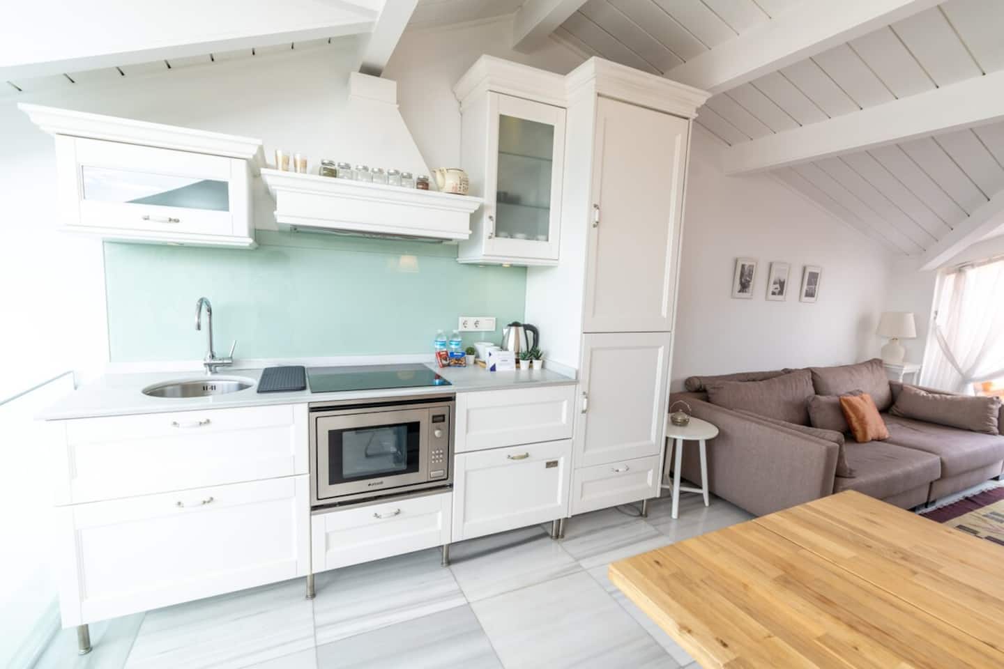 Stylish Duplex in Beyoğlu with Private Terrace , furnished apartment in Beyoğlu, Istanbul — image 13