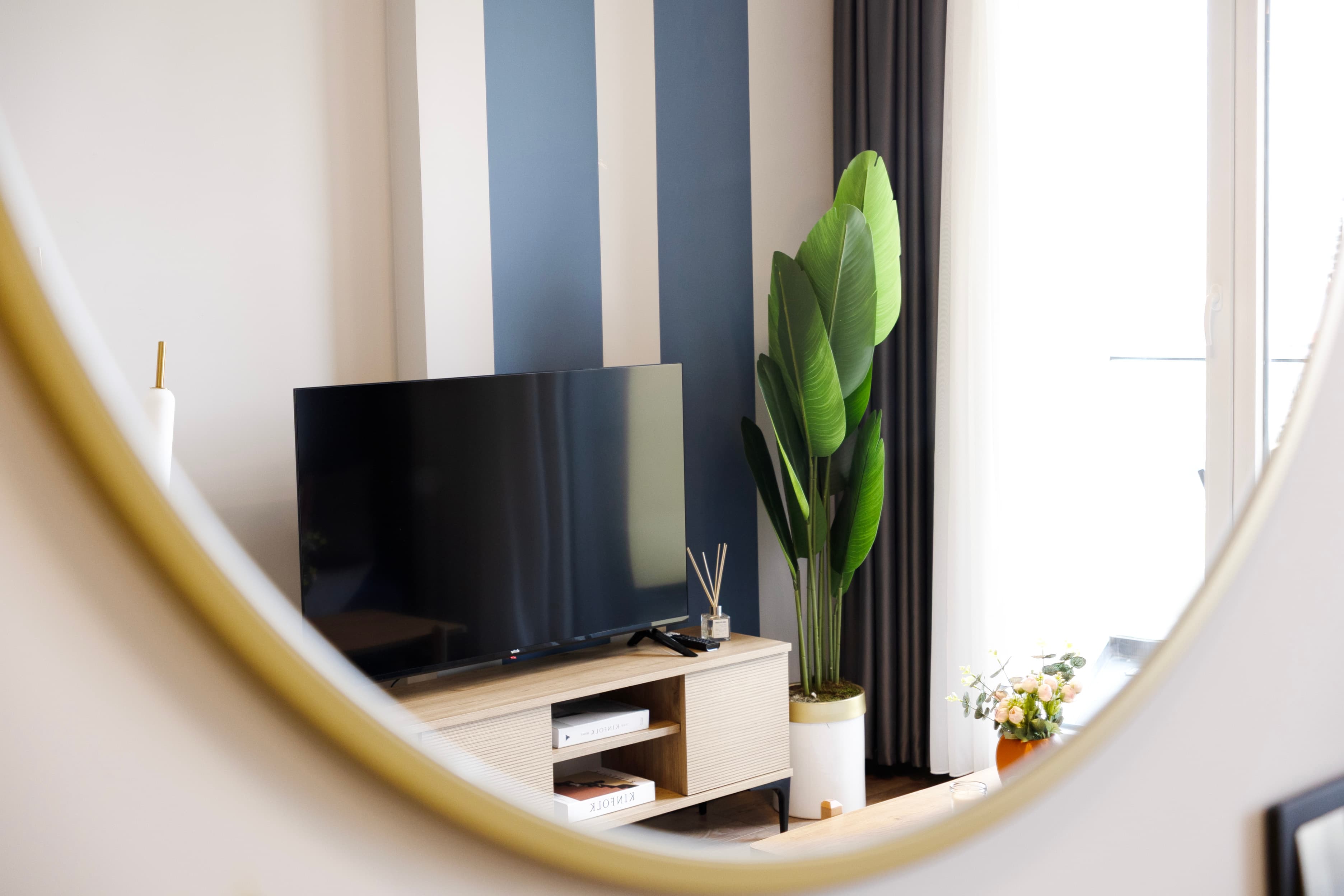 Modern Cozy Apartment with Balcony, appartement meublé à Bağcılar, Istanbul — image 11