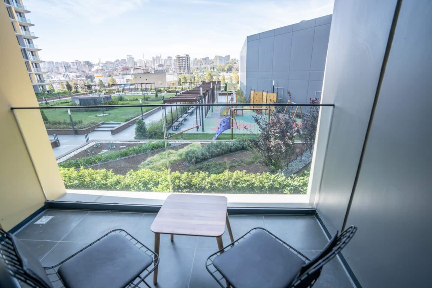Stylish City Getaway - Immerse Yourself in Luxury، شقة مفروشة في Bağcılar, Istanbul — image 5