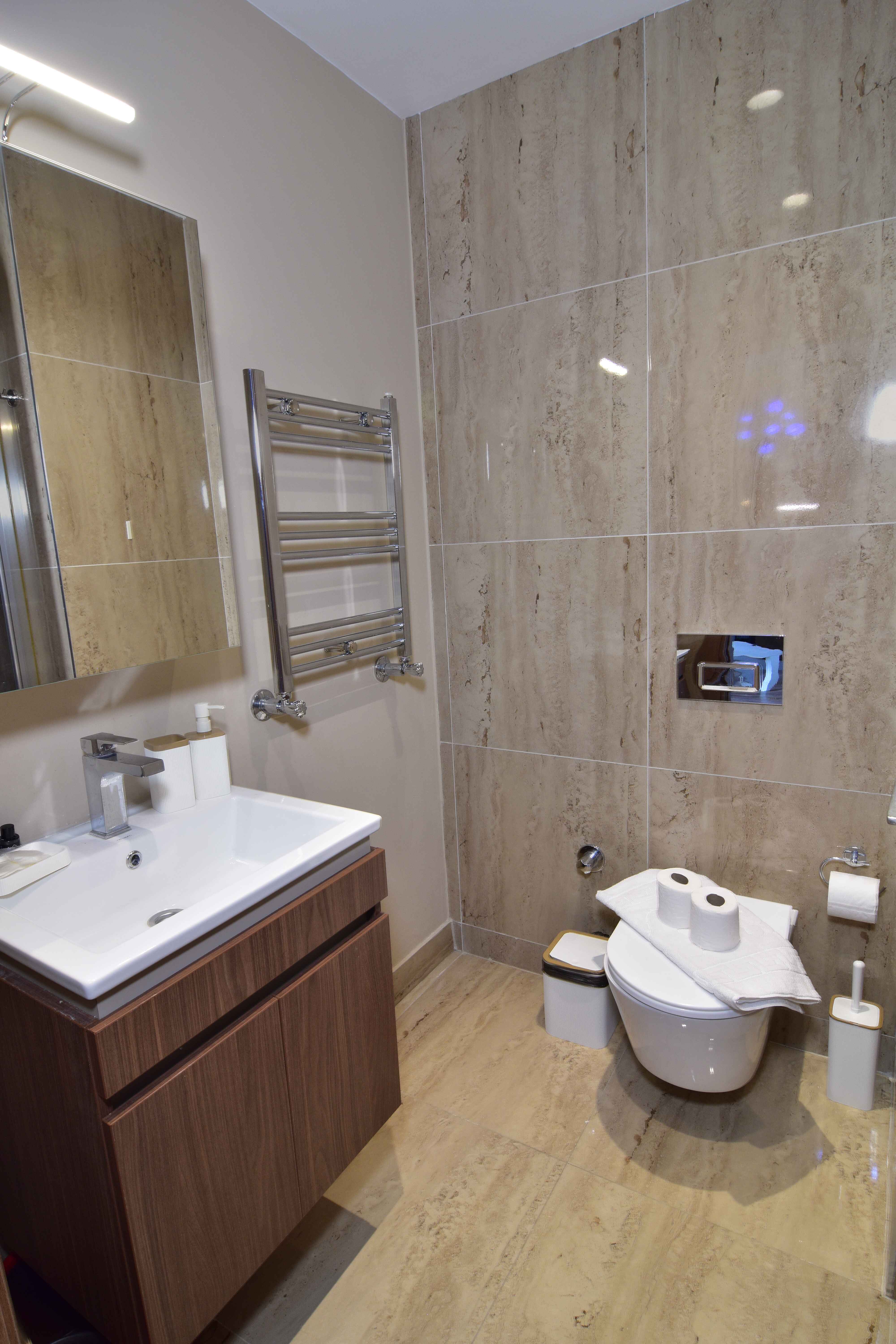  Cozy Stay 1-Bedroom Apartment, меблированная квартира, Bağcılar, Istanbul — image 17