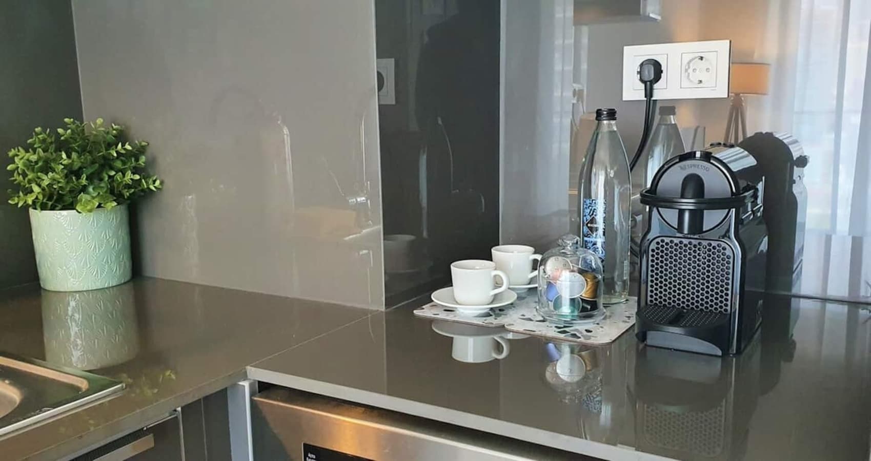 Near Airport Metro 1-Bdr apartment Gym/Pool، شقة مفروشة في Kağıthane, Istanbul — image 9