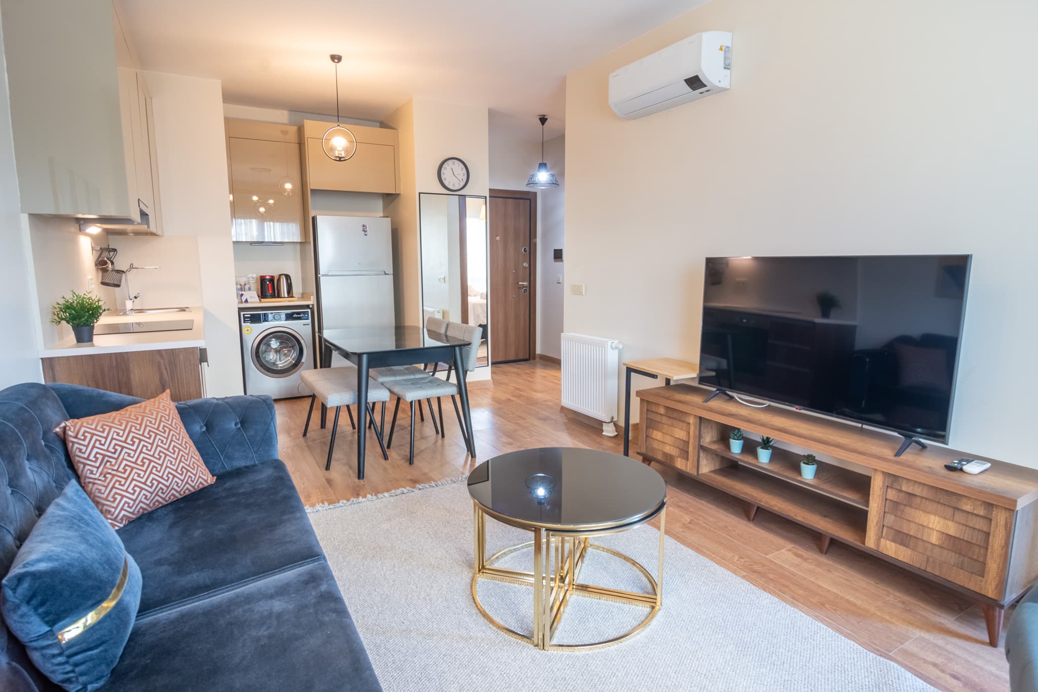 Spacious 1BR with Garden، شقة مفروشة في Bağcılar, Istanbul — image 4
