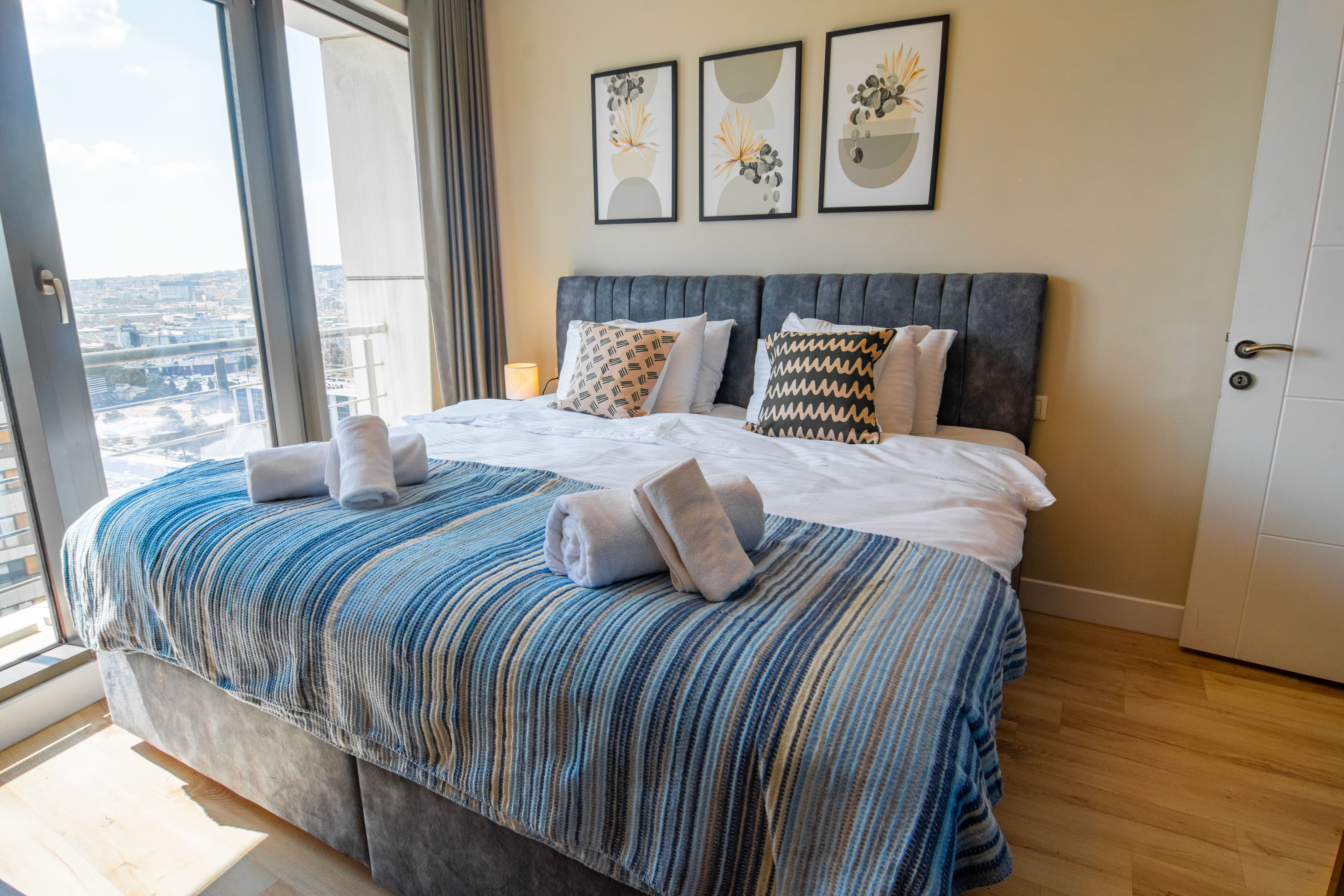 Stylish cozy 3 bedr apart & balcony - Image 14