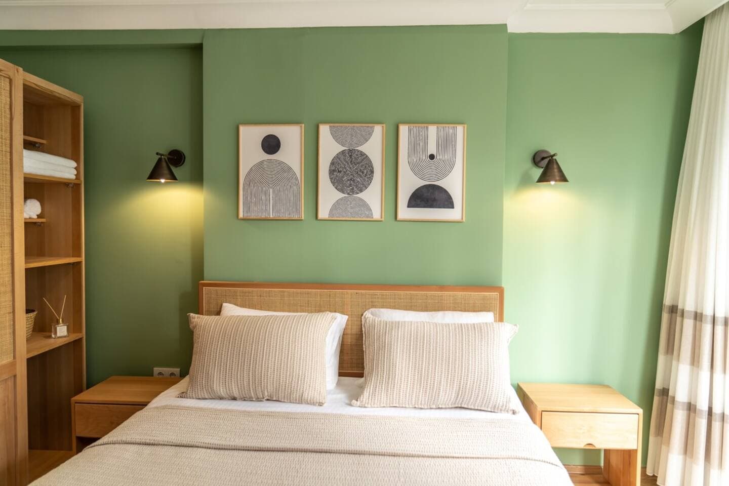 Charming City Apt - near Axis Mall - Image 8